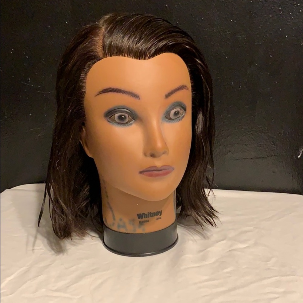Mannequin Practice head